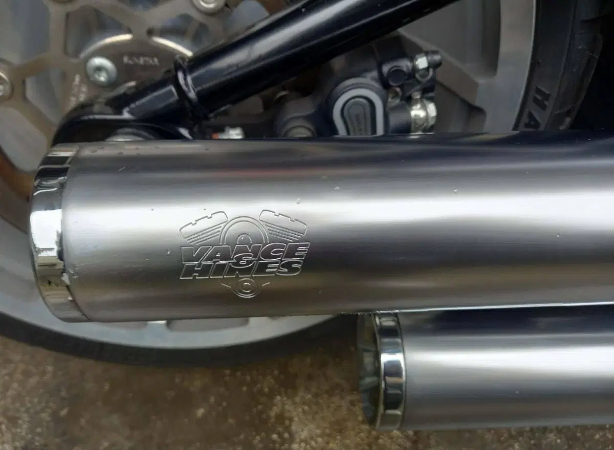 Harley-Davidson 114 Fat Boy (2018 - 20) - FLFBS (2)