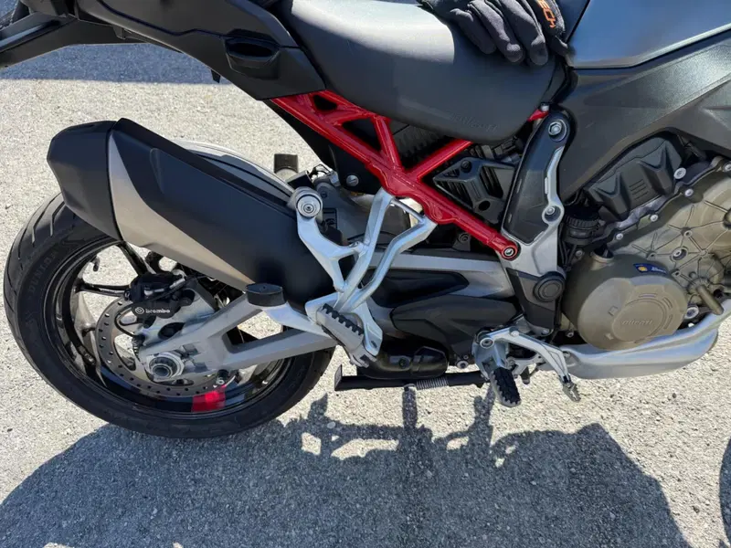 Ducati Multistrada V4 S (2021 - 24) (8)