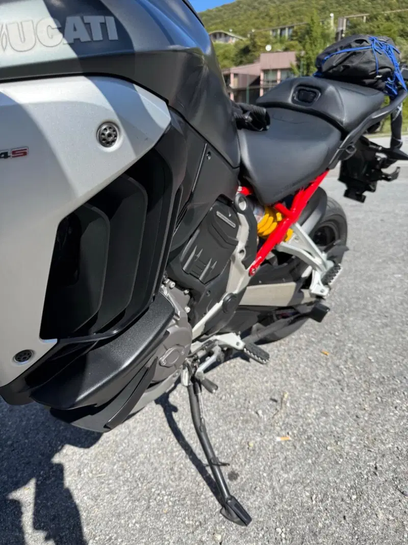 Ducati Multistrada V4 S (2021 - 24) (10)