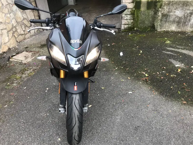 Aprilia Tuono V4 Factory (2019 - 20) (3)