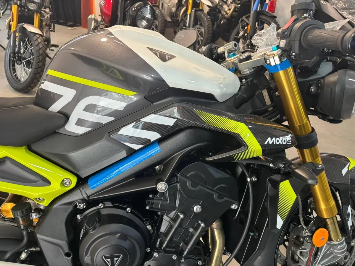 Triumph Street Triple 765 Moto2 (2026) (4)