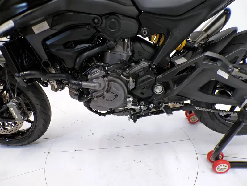 Ducati Monster 937 + (2021 - 25) (7)