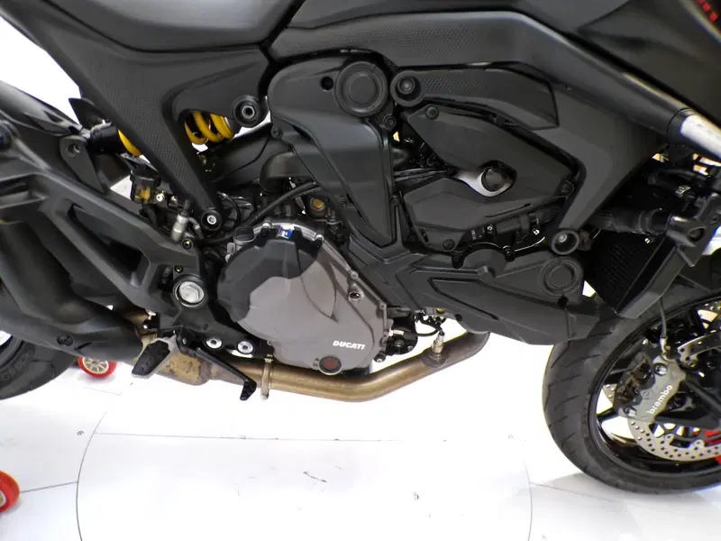 Ducati Monster 937 + (2021 - 25) (8)