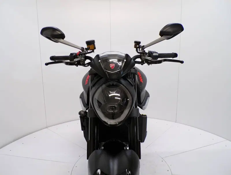 Ducati Monster 937 + (2021 - 25) (9)