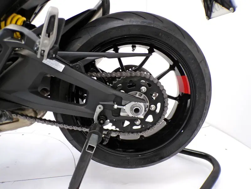 Ducati Monster 937 + (2021 - 25) (11)