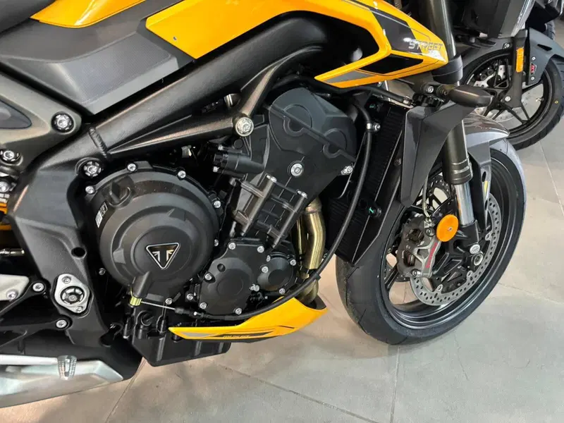 Triumph Street Triple 765 RS (2023 - 26) (5)