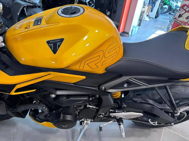 Triumph Street Triple 765 RS (2023 - 26) (7)