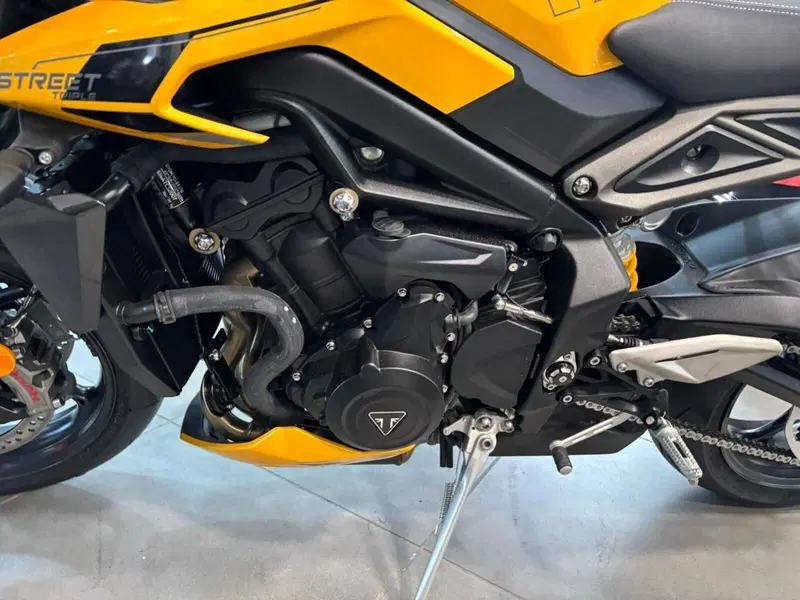 Triumph Street Triple 765 RS (2023 - 26) (9)