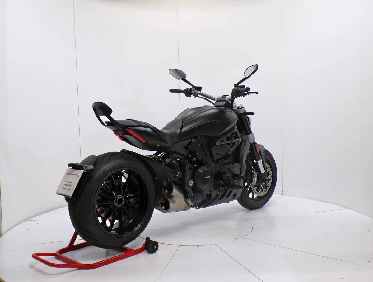Ducati XDiavel 1262 Dark (2021 - 24) (6)