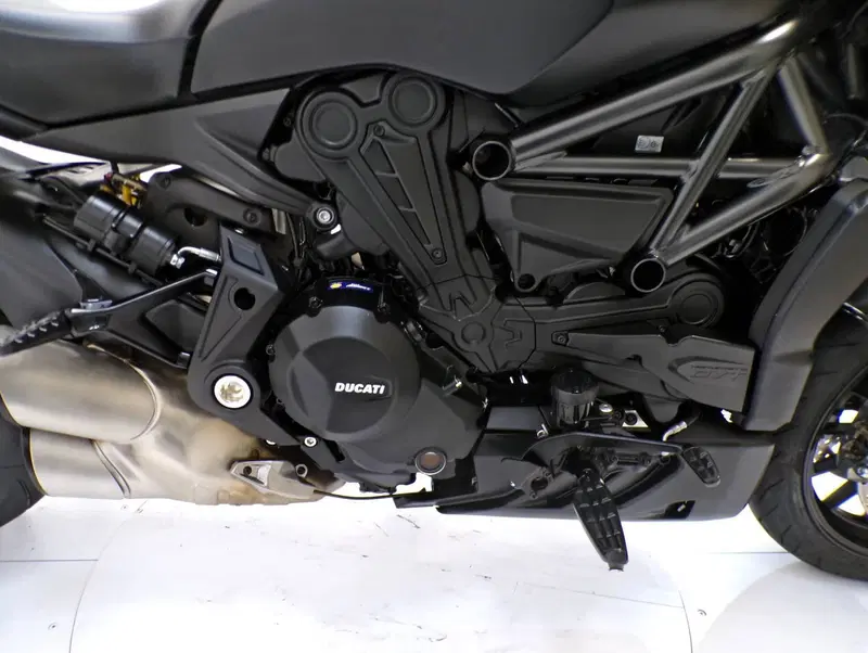 Ducati XDiavel 1262 Dark (2021 - 24) (8)