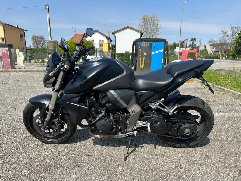 Honda CB 1000 R (2008 - 10) (2)