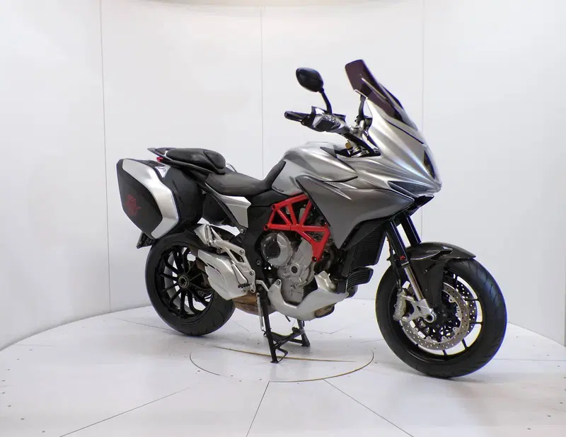 MV Agusta Turismo Veloce 800 (2014 - 16) (2)