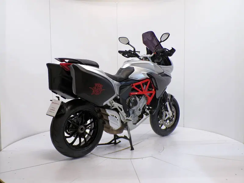 MV Agusta Turismo Veloce 800 (2014 - 16) (6)