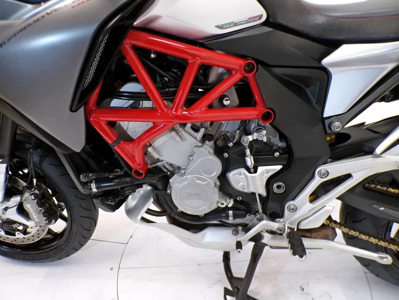 MV Agusta Turismo Veloce 800 (2014 - 16) (7)
