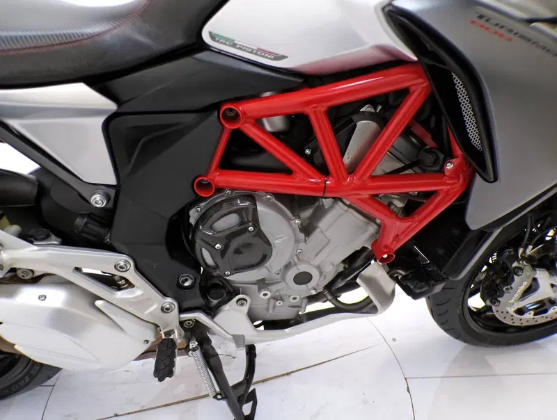 MV Agusta Turismo Veloce 800 (2014 - 16) (8)