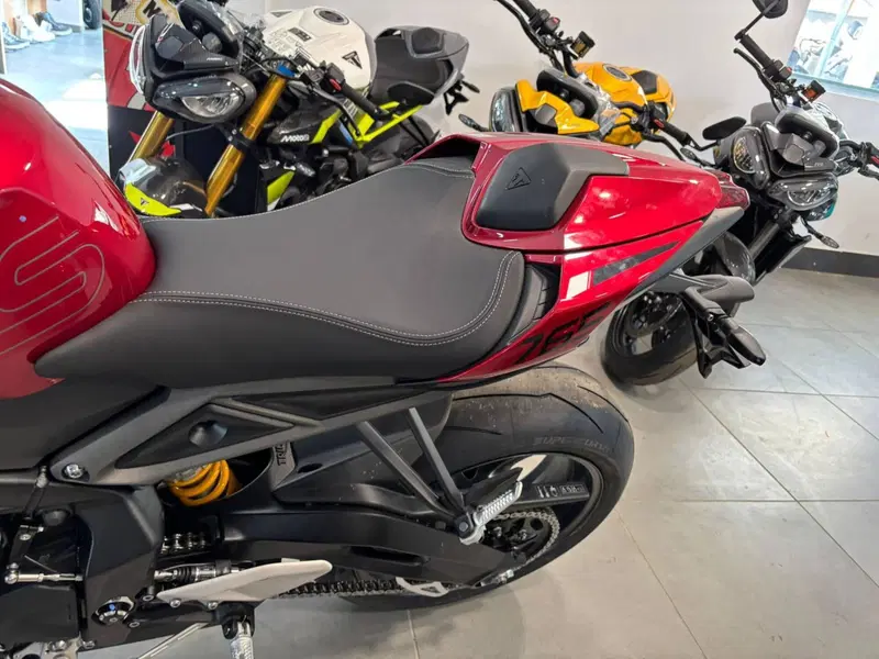 Triumph Street Triple 765 RS (2023 - 26) (5)