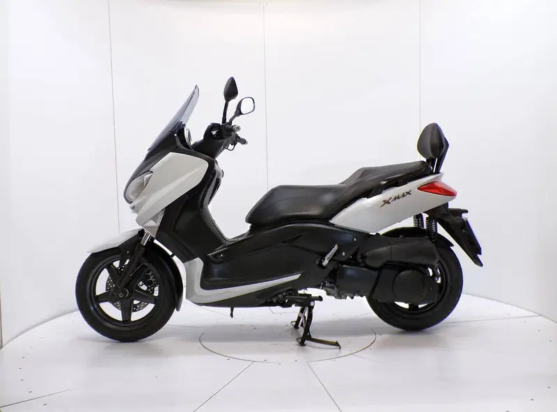 Yamaha X-Max 250 (2010 - 13) (4)