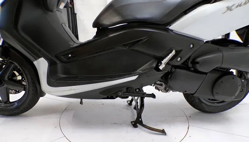 Yamaha X-Max 250 (2010 - 13) (8)