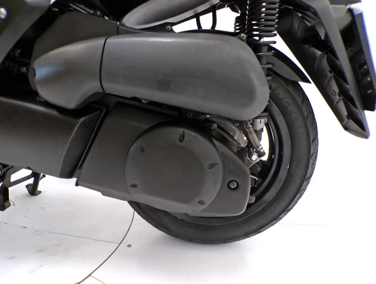 Yamaha X-Max 250 (2010 - 13) (9)