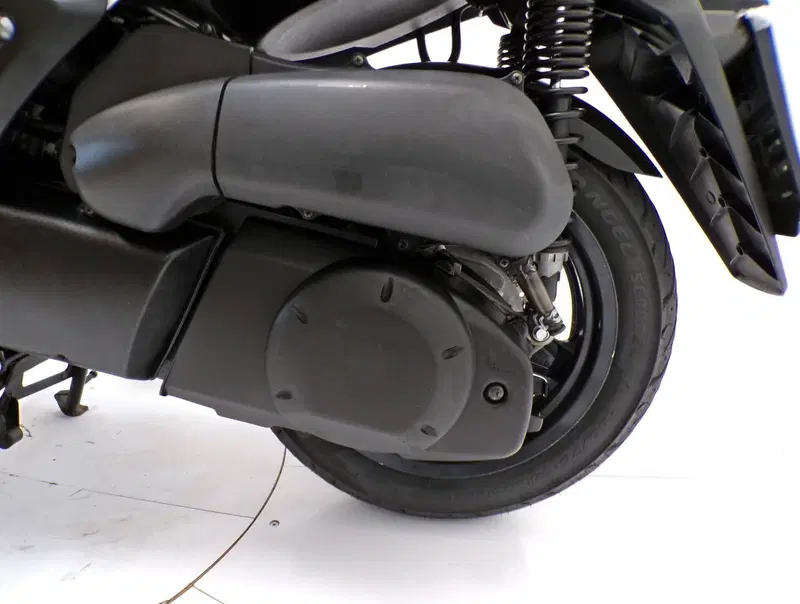 Yamaha X-Max 250 (2010 - 13) (9)