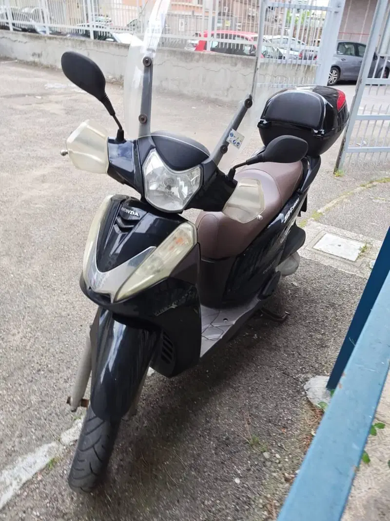 Honda SH 300 i (2011 - 14) (6)