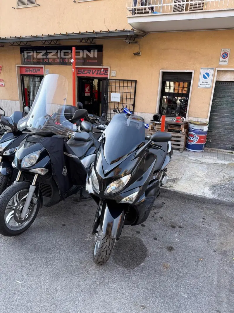 Yamaha T-Max 500 (2004 - 07) (3)