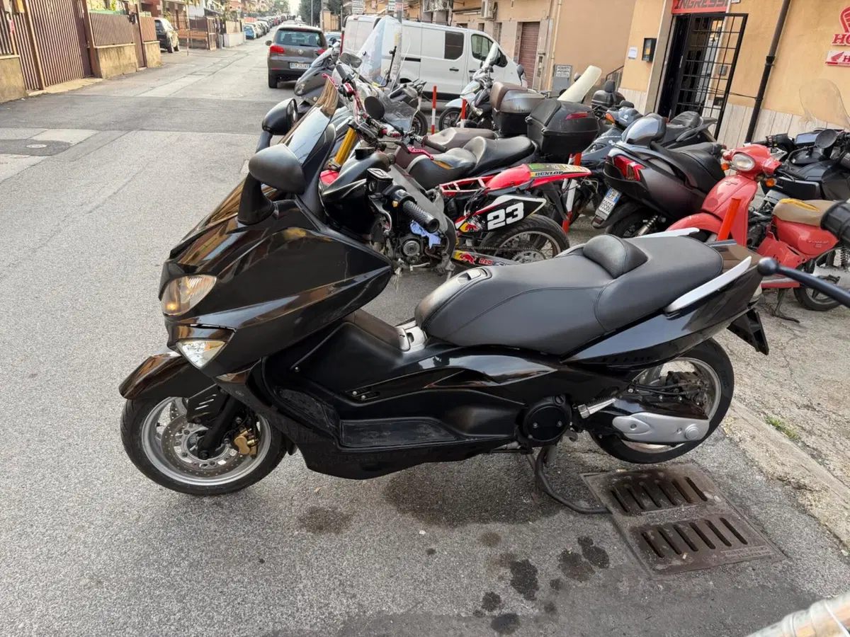 Yamaha T-Max 500 (2004 - 07) (5)