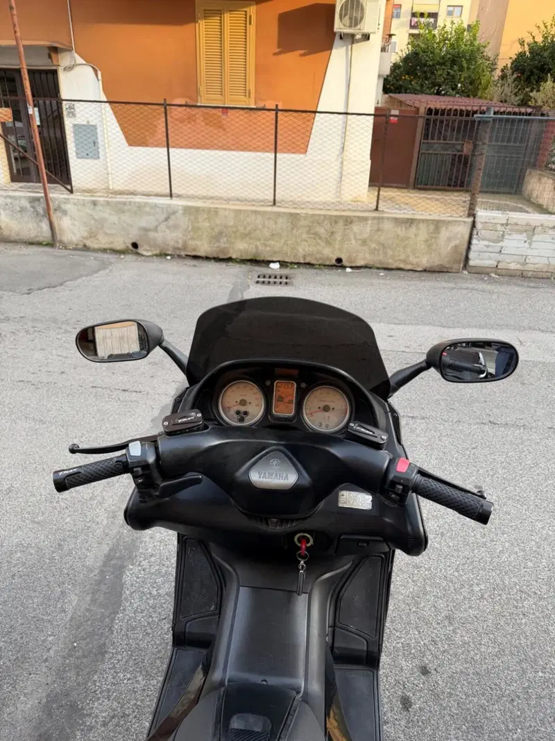 Yamaha T-Max 500 (2004 - 07) (8)
