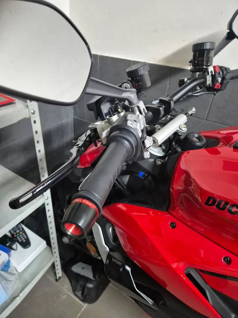 Ducati Streetfighter V2 (2022 - 24) (2)
