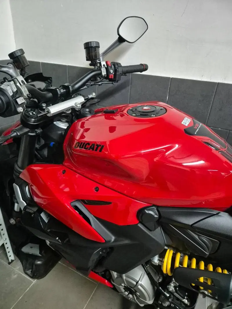 Ducati Streetfighter V2 (2022 - 24) (5)