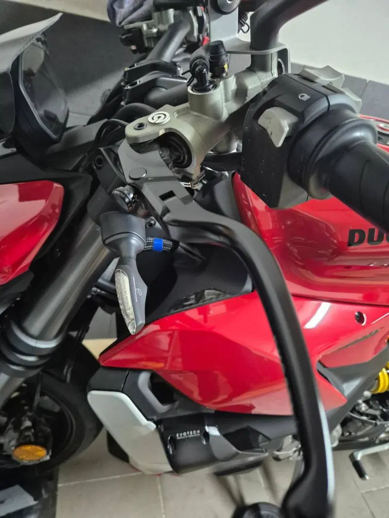 Ducati Streetfighter V2 (2022 - 24) (8)