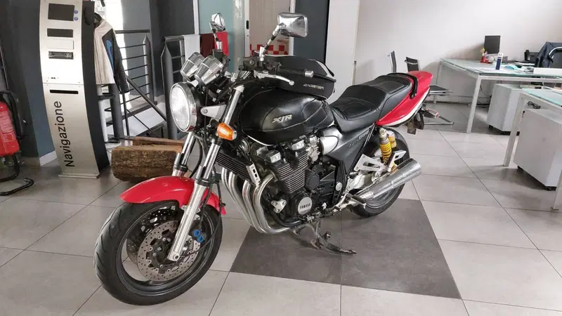 Yamaha XJR 1300 (4)