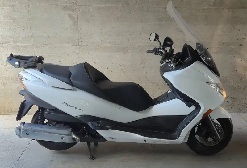 Honda Forza 250 EX (2008 - 11) (6)