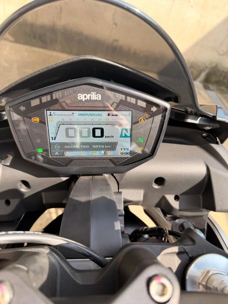 Aprilia Tuono 660 (2021 - 25) (4)