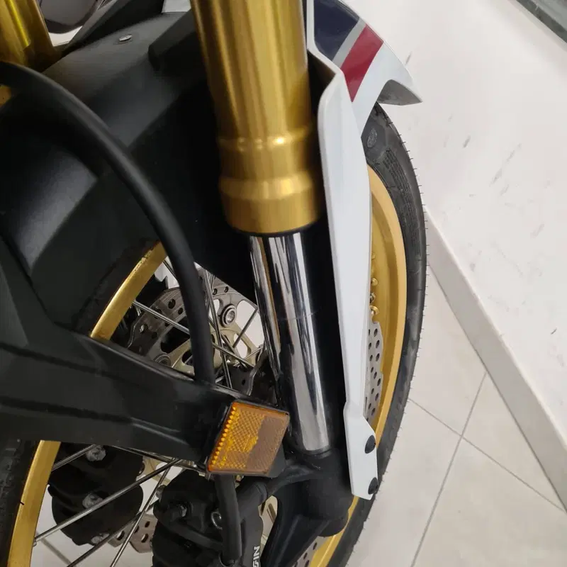 Honda Africa Twin CRF 1000L ABS (2016 - 17) (3)