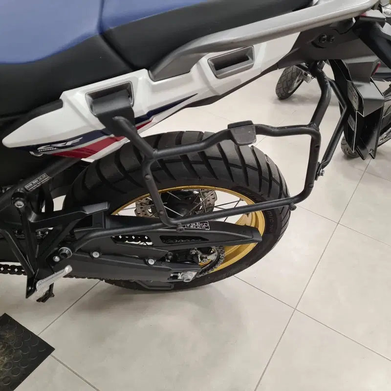 Honda Africa Twin CRF 1000L ABS (2016 - 17) (4)