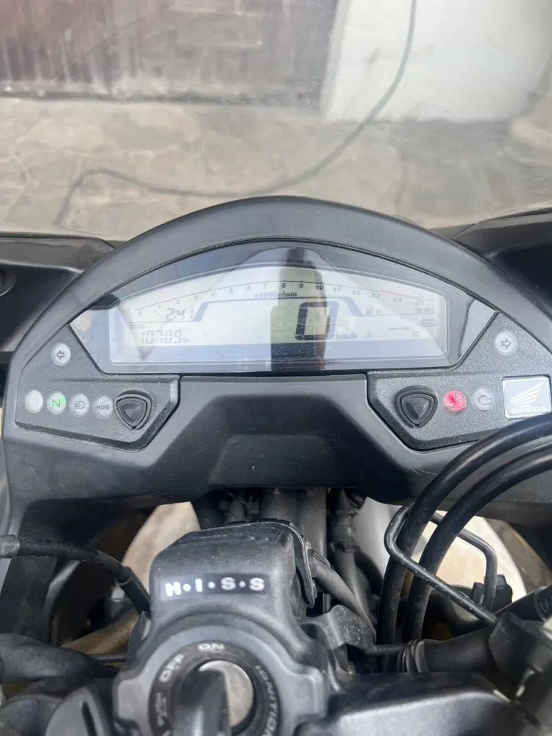 Honda CBR 600 F (2011 - 13) (3)