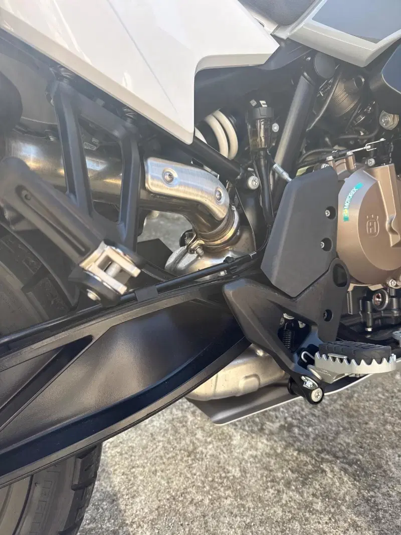 Husqvarna Norden 901 (2022 - 26) (3)