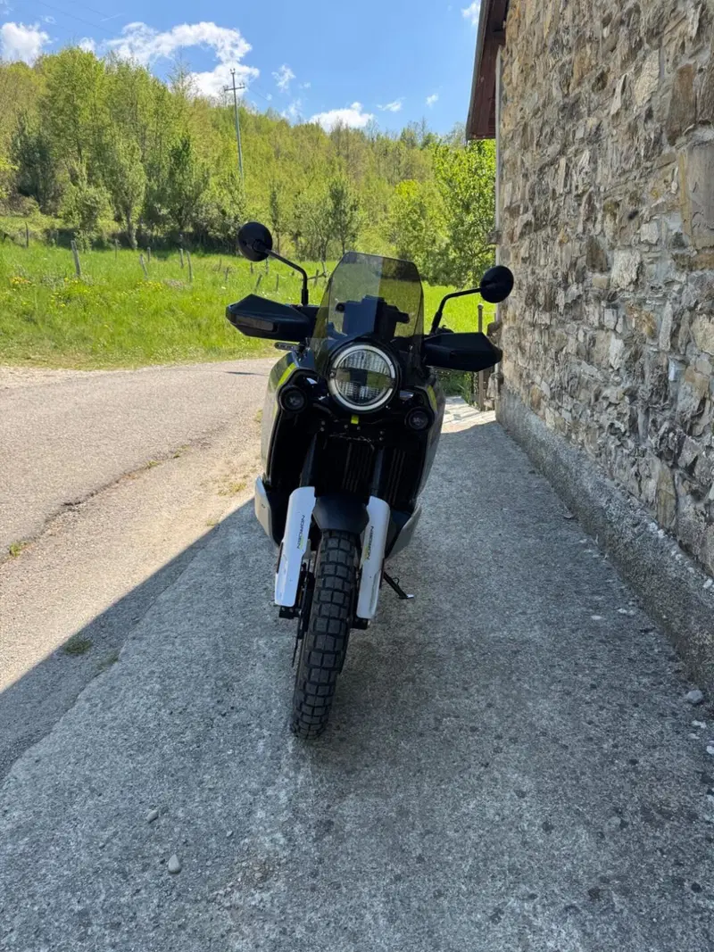 Husqvarna Norden 901 (2022 - 26) (4)