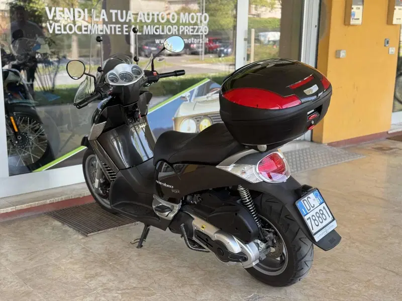 Aprilia Scarabeo 500 (2007 - 12) (5)