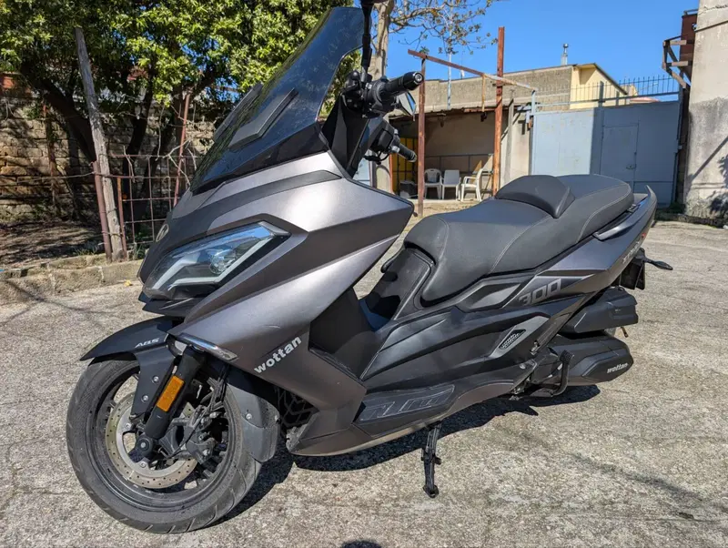 Wottan Motor ST-S 300 (2025) (2)