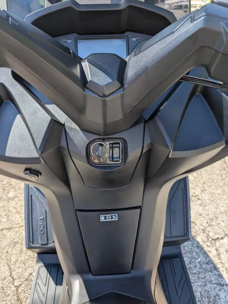 Wottan Motor ST-S 300 (2025) (5)