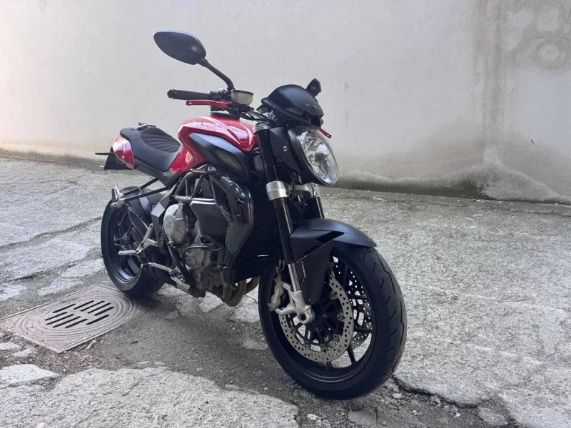 MV Agusta Brutale 675 EAS ABS (2011 - 16) (2)