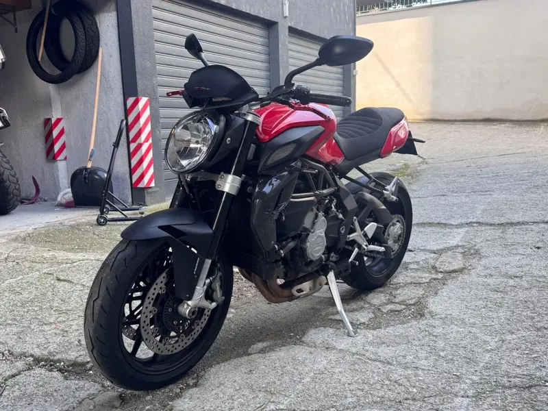 MV Agusta Brutale 675 EAS ABS (2011 - 16)