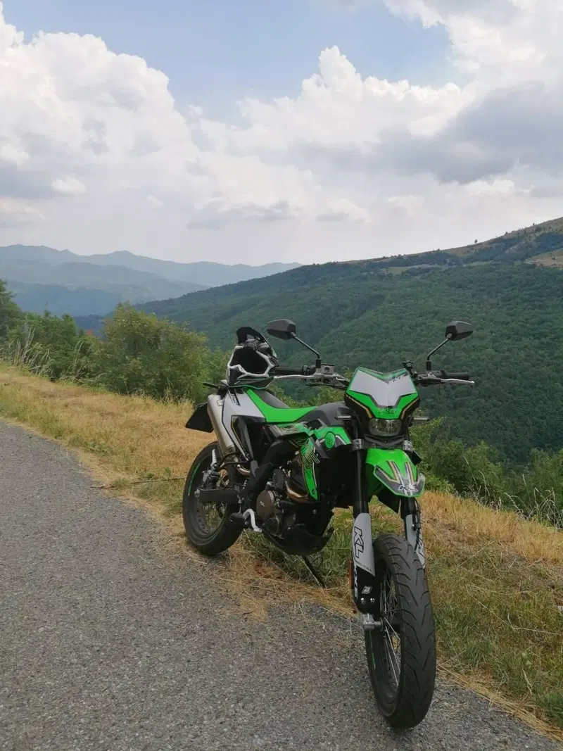 Kl KXE 125 Motard (2022 - 24) (3)