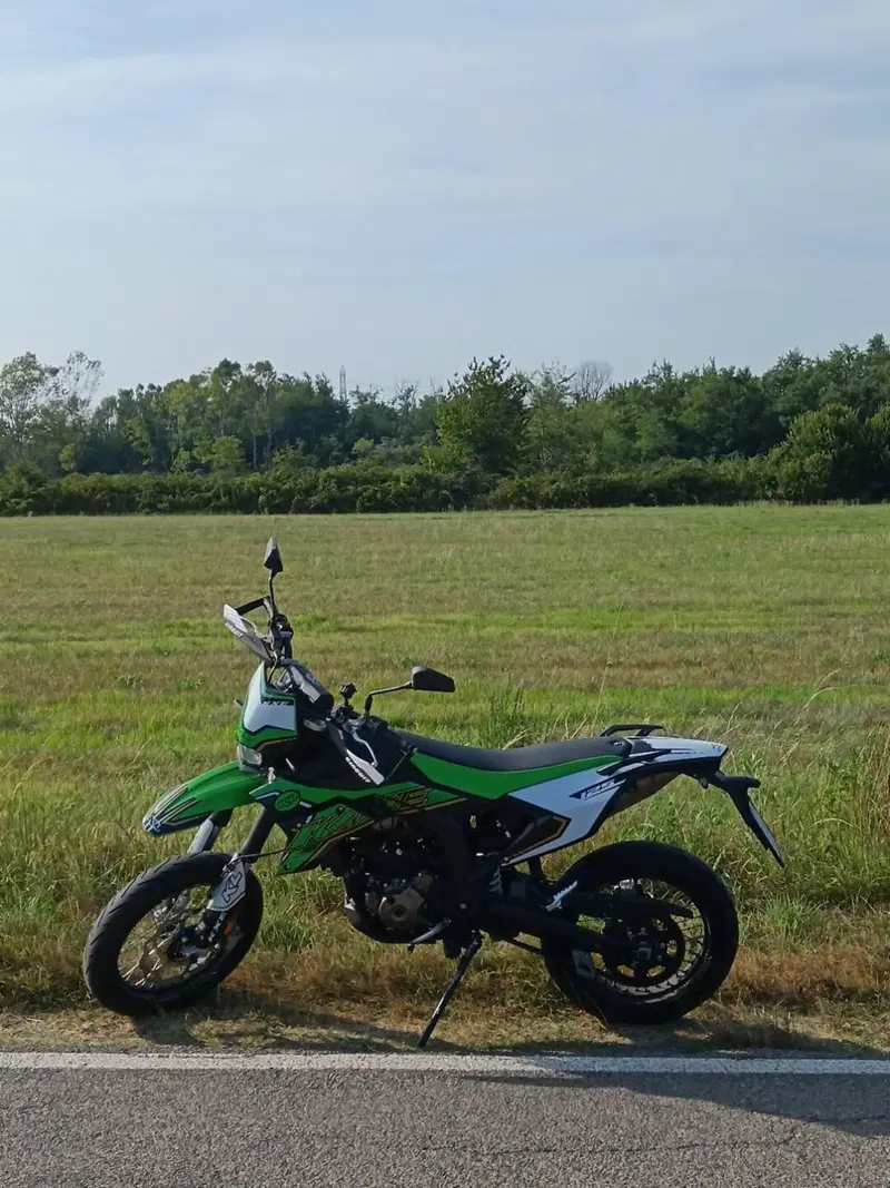 Kl KXE 125 Motard (2022 - 24) (4)