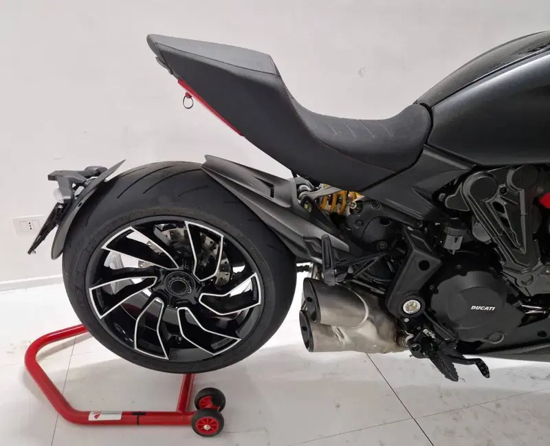 Ducati Diavel 1260 S (2021 - 22) (4)