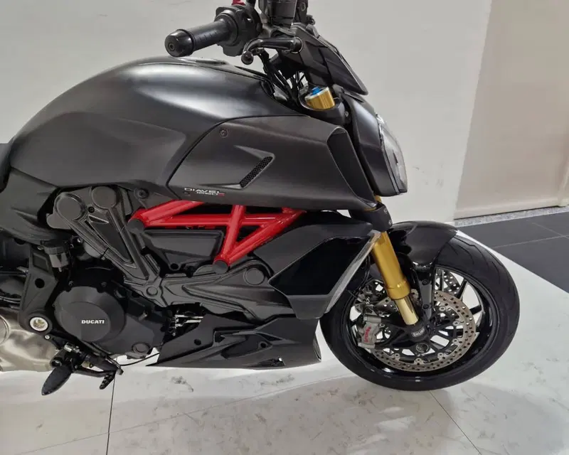 Ducati Diavel 1260 S (2021 - 22) (5)