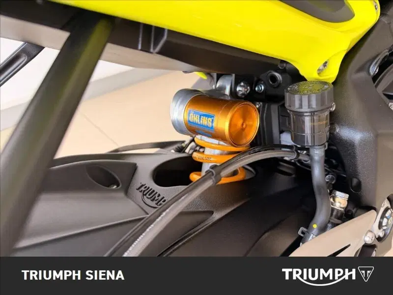 Triumph Street Triple 765 Moto2 (2026) (9)