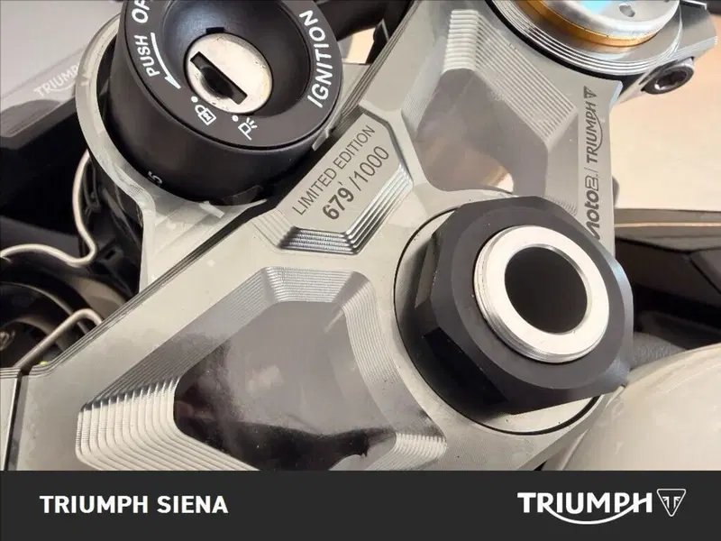 Triumph Street Triple 765 Moto2 (2026) (13)